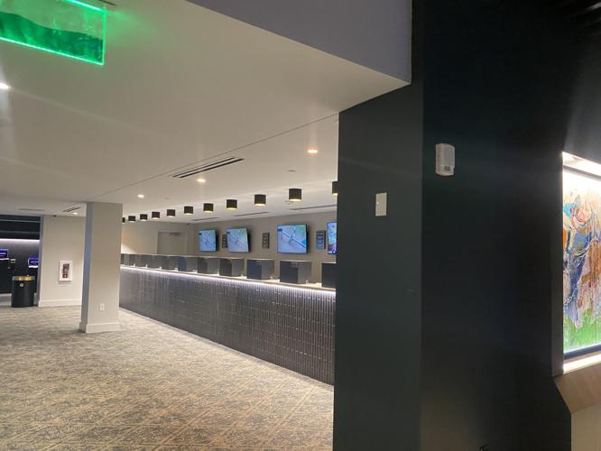 HOMESTRETCH CLUB - CHURCHILL DOWNS 4-16-2022  (2).jpg