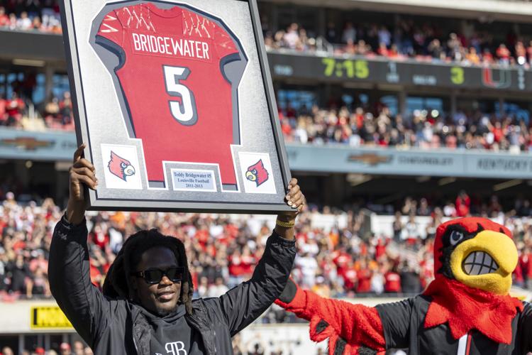 CRAWFORD Louisville's big plays can't Miami, Ward in 5245