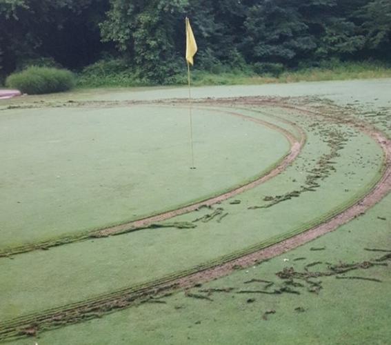 Sun Valley Golf Course Tracks Near Flag