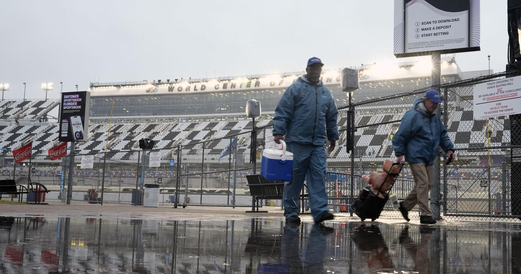 Rain pushes Daytona 500 to Monday in first outright postponement since 2012 - Vimarsana News