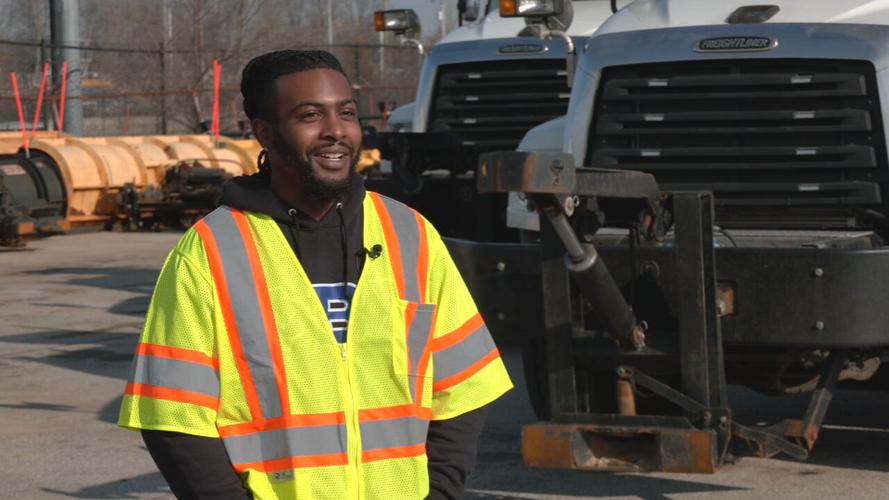 METRO PUBLIC WORKS - SNOW PLOW GOOD SAMARITAN - 1-10-2023 (3).jpeg