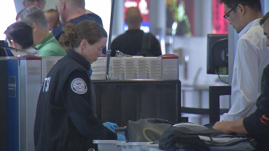 TSA - LOUISVILLE AIRPORT SECURITY AT DERBY 5-1-19 (3).jpg
