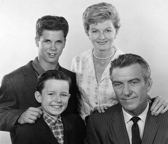 LEAVE TO BEAVER CAST - COURTESY TONY DOW FACEBOOK.jpg