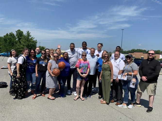 Calipari and players meet with fans in Louisville.jpg