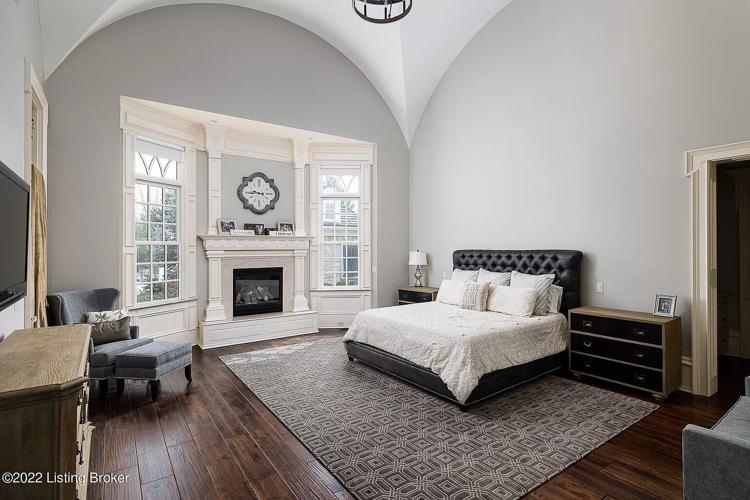 Mack house listing 9.jpg