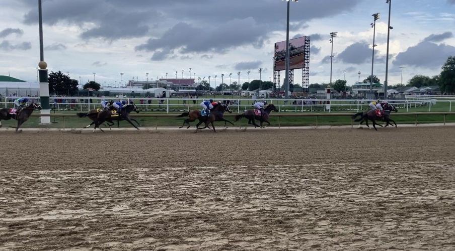 Kentucky Oaks race 2022