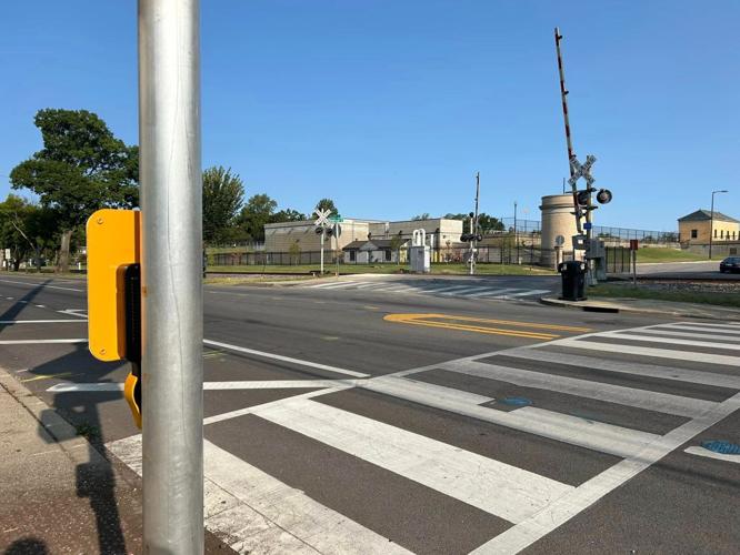 Frankfort Avenue Crosswalk