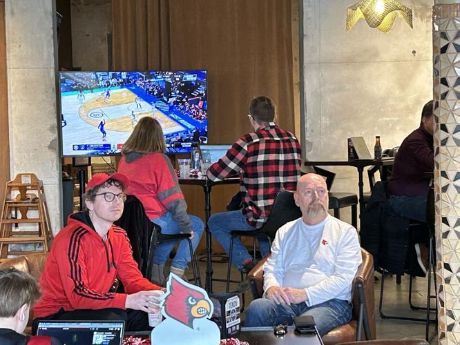 UOFL FANS WATCH NCAA TOURNAMENT - 3-20-2025 (1).jpg