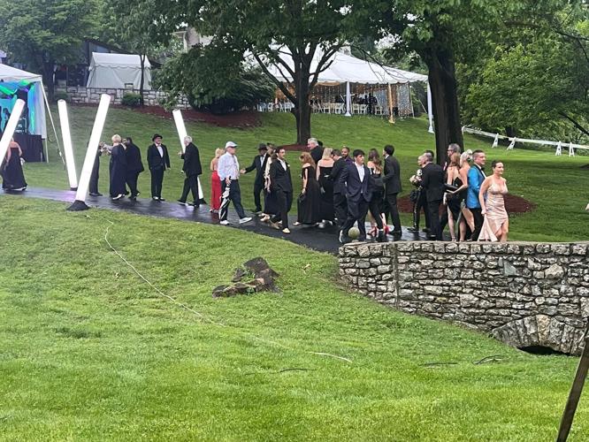 guests arrive at barnstable brown - 5.3.24