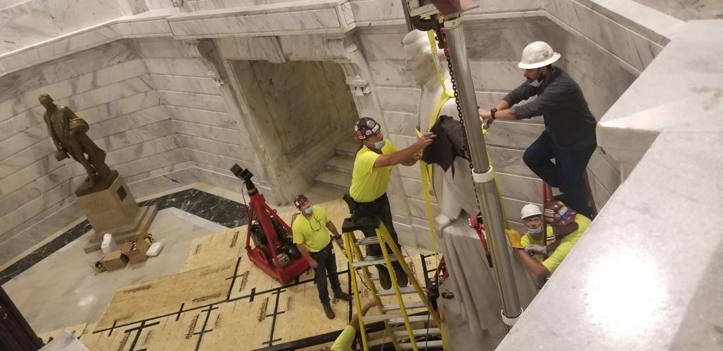 Jefferson davis removal 6-13-20.jpeg