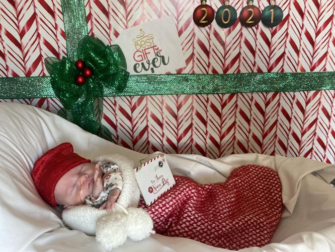 Norton 2021 Christmas NICU babies (9).jpg