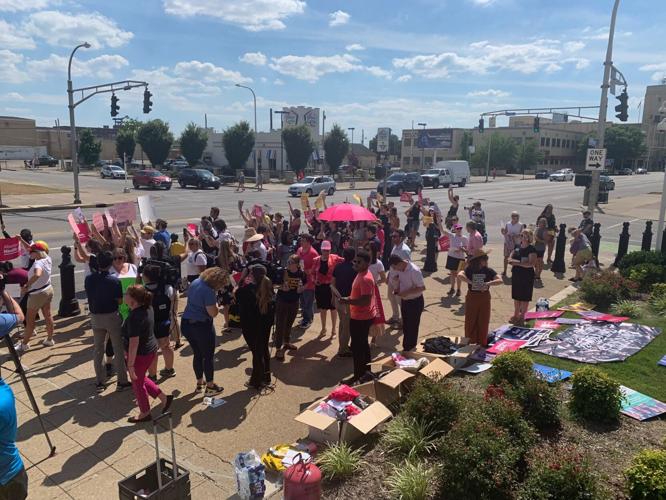 Abortion rally-Downtown Louisville-6-24-22 (4).jpg