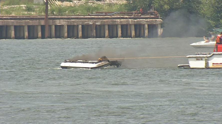Boat fire on the Ohio River