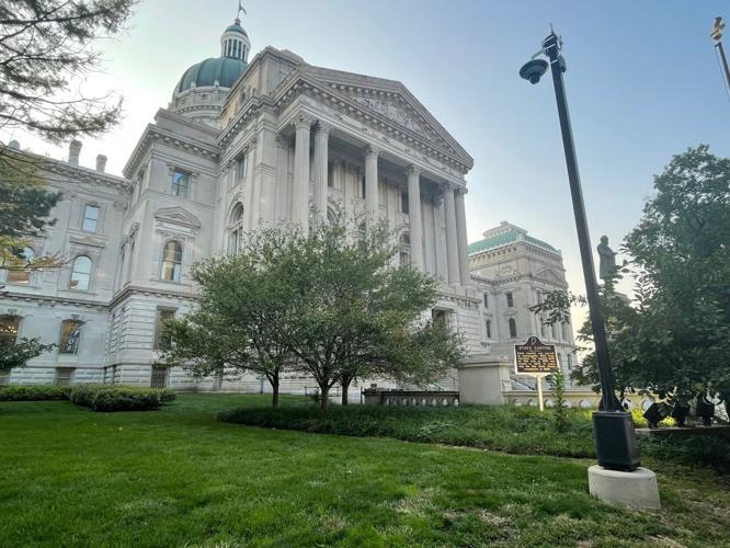 Indiana Statehouse 9-14-22.jpg