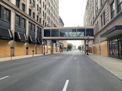 DOWNTOWN LOUISVILLE - BEFORE ANNOUNCEMENT - 9-23-2020 4.jpg