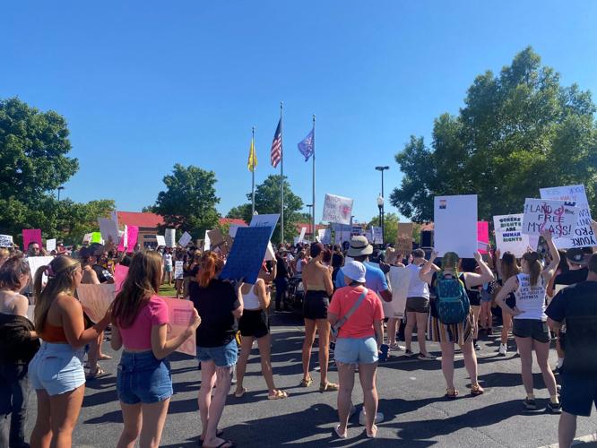 Jeffersonville 'Bans Off Our Bodies' protest 6-29-22 (5).jpg