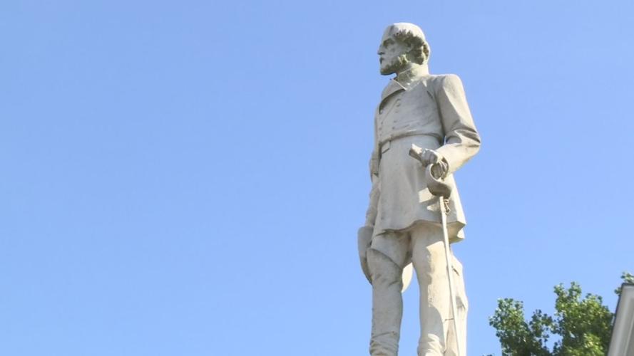 Lee statue removed (3).png