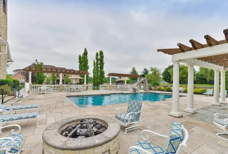 Mack house listing 3.jpg