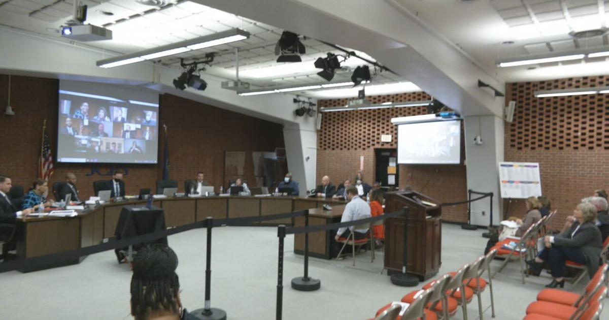 JCPS board discusses plan to change school start time, vote expected in