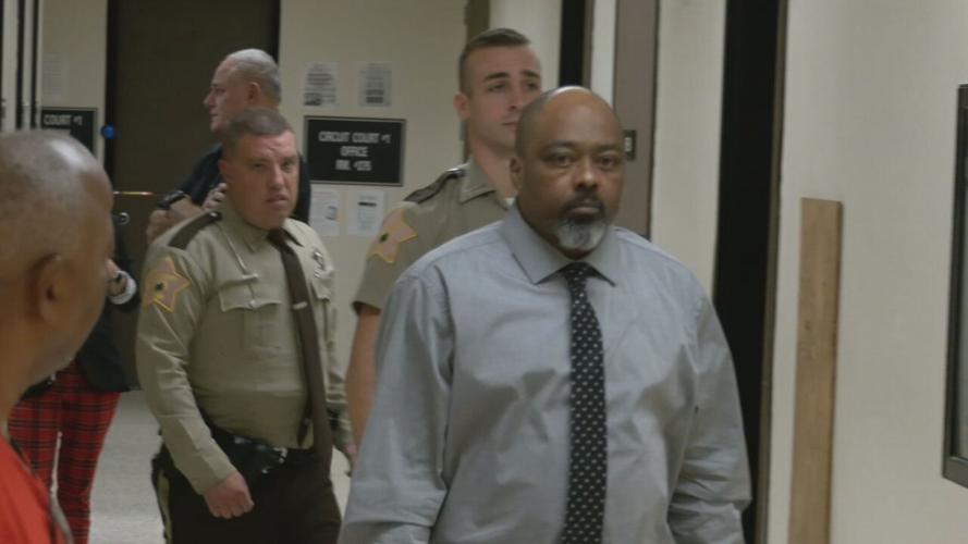 LEWIS TRIAL DAUGHTER TESTIFIES