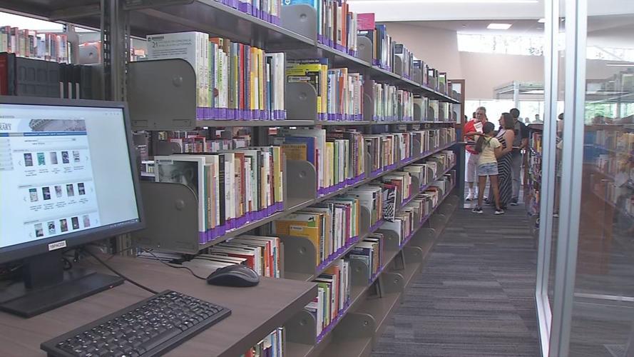 Louisville Free Public Library's South Central Regional Branch (interior)