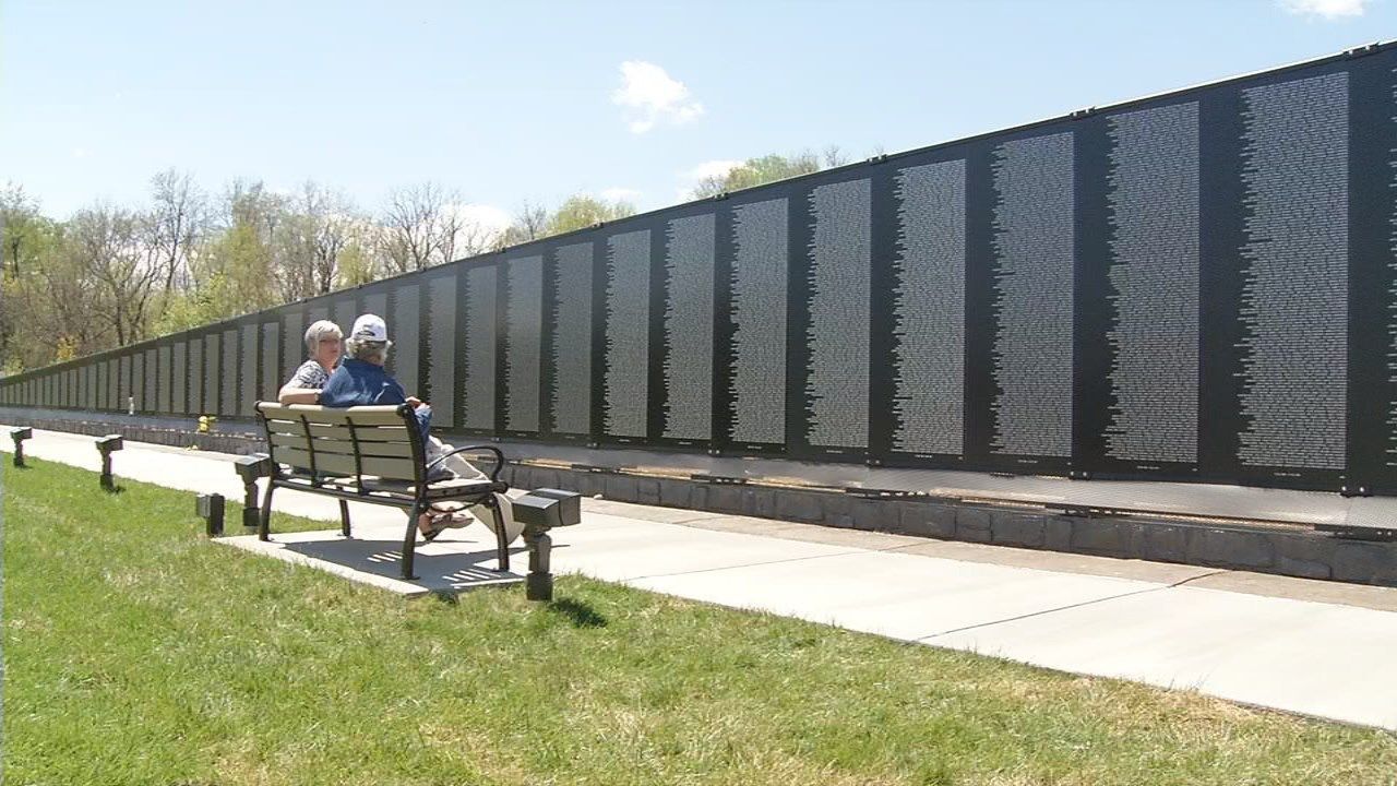 Vietnam Veterans Memorial Wall officially opens in Elizabethtown