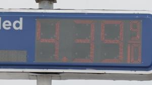 Gas prices climb in Louisville area, topping $4.39 in some spots