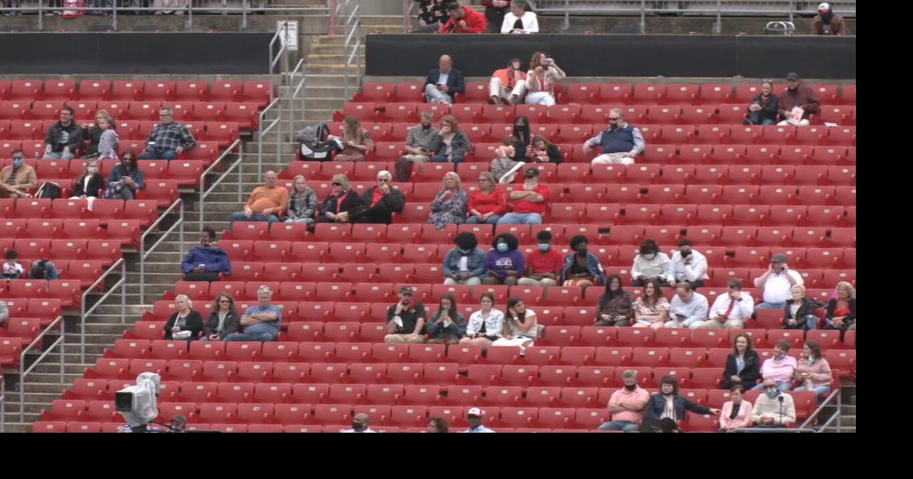 Attendees at UofL graduation ceremony.jpeg