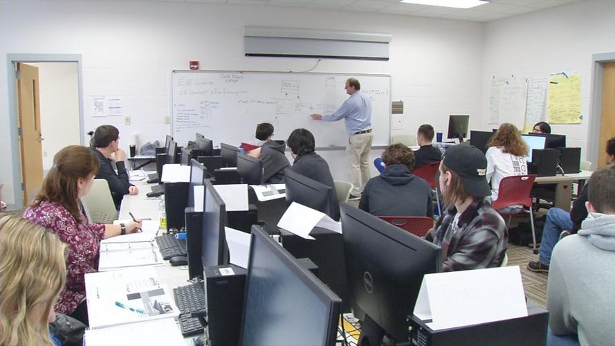 Students learn how to write code at ECTC