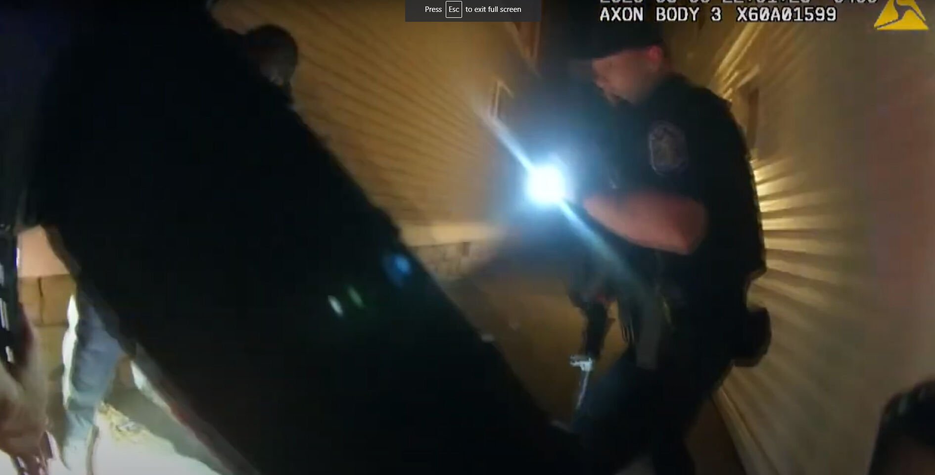 GRAPHIC: Louisville Police Release Body Camera Video Of Officer ...