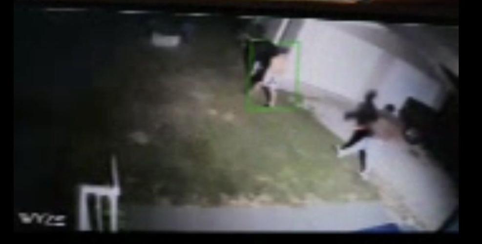 Suspects in Jeffersontown resident's yard