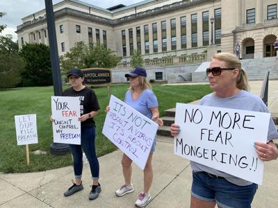 Mask mandate protesters