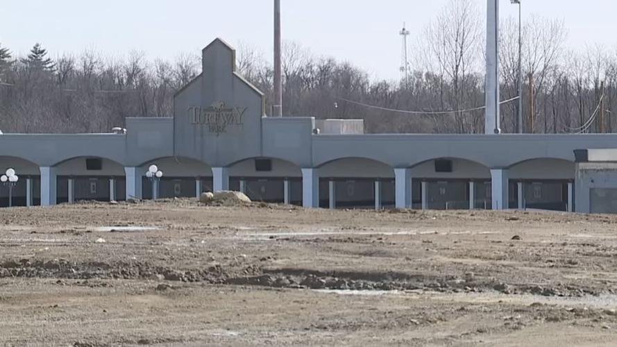 Turfway Park construction.jpeg