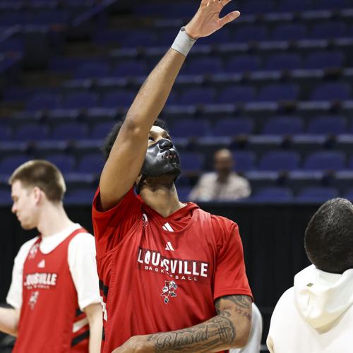 LOUISVILLE NCAA PRACTICE-06.jpg