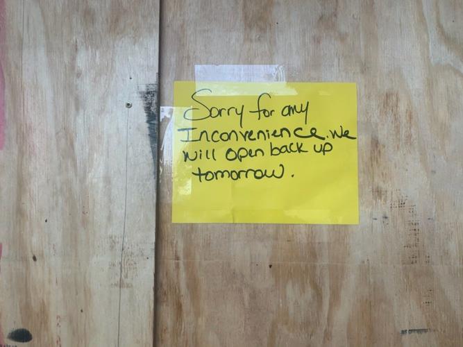 Business in Brandenburg, KY, closed for the evening