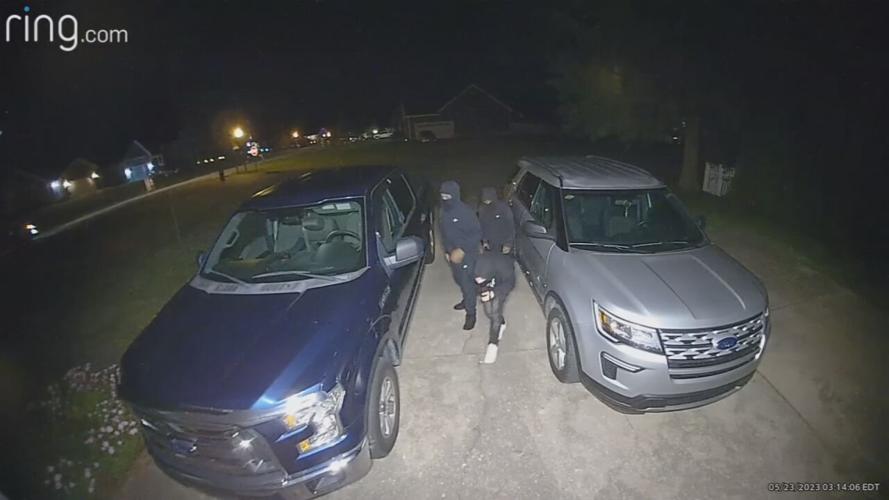 Hillview Police-Car break-in surveillance footage 5-23-23