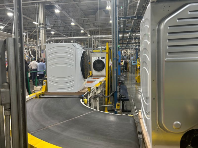 Washers and dryers roll off the line at GE's Appliance Park