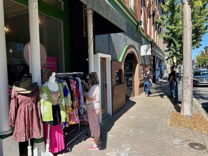 Pearl Street in New Albany.jpg
