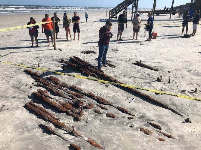 Beach erosion in Florida unearths shipwreck