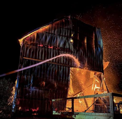 Floyds Knobs barn fire