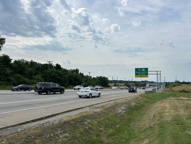 BARDSTOWN ROAD TRAFFIC NEAR I-265 - 6-25-2024.jpg