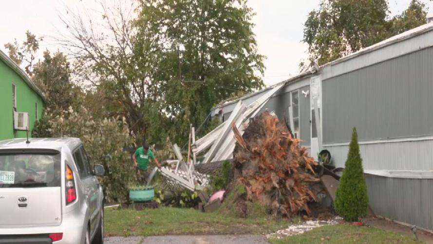 Tornado damage at Clarksville mobile home park