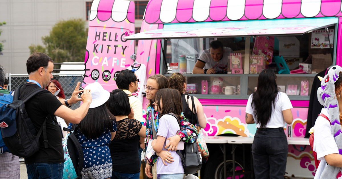 Hello Kitty cafe truck making 2 stops in Kentucky in November ...
