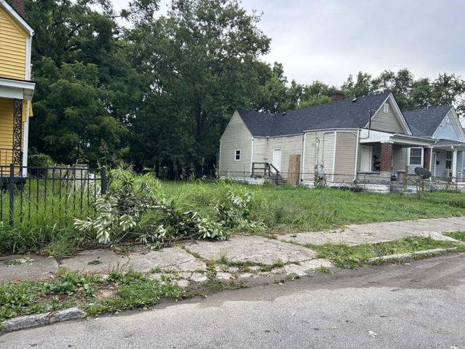 EF1 west Louisville tornado 3.jpg