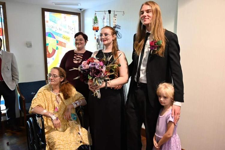 UL JEWISH HOSPITAL WEDDING  (5).jpg