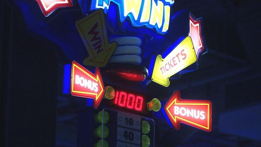 DAVE AND BUSTERS MEDIA TOUR 4 PKG.transfer_frame_4301.jpg