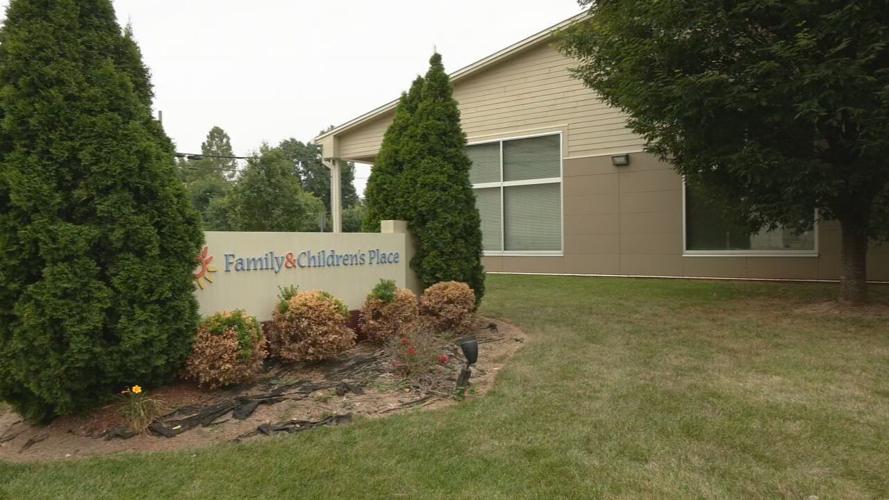 Lt Gov Family and Childrens Place Tour