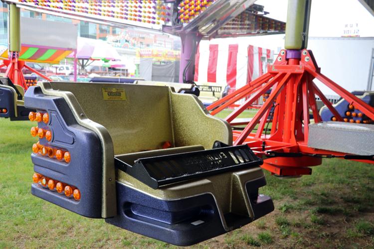 Crews set up booths along the Ohio River one day before Thunder Over Louisville 2023