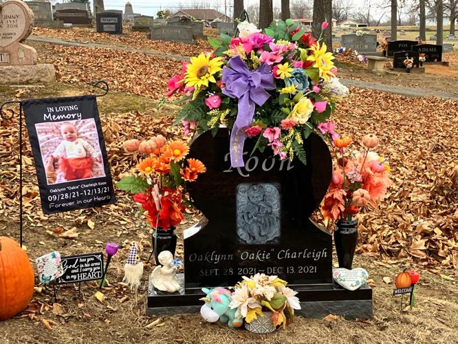 Headstone for Oaklynn Koon