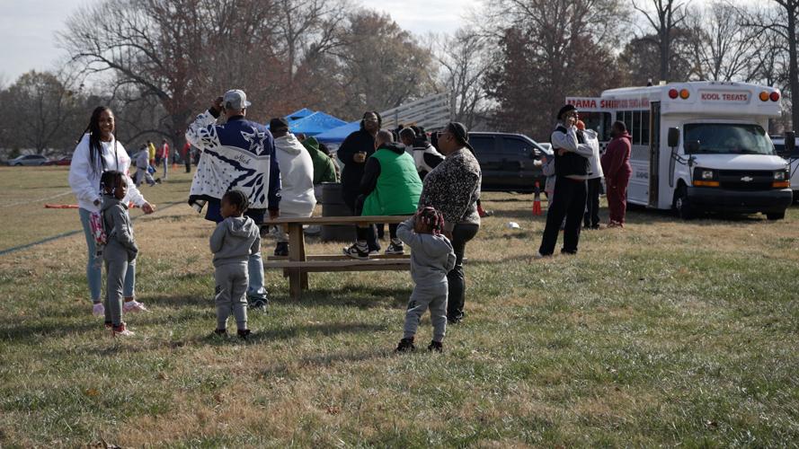 Louisville celebrates 70 years of tradition with Shawnee Park's 2022 Thanksgiving Day Juice Bowl